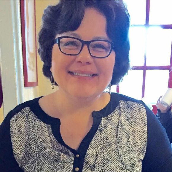 Meet your Posher, Marta - Picture 1 of 1